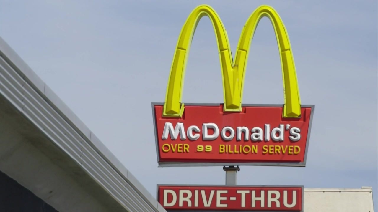 (CNN) —&#160;McDonald’s will resume selling Quarter Pounders in all restaurants in the coming week after considering new data regarding an E. coli outbreak linked to...