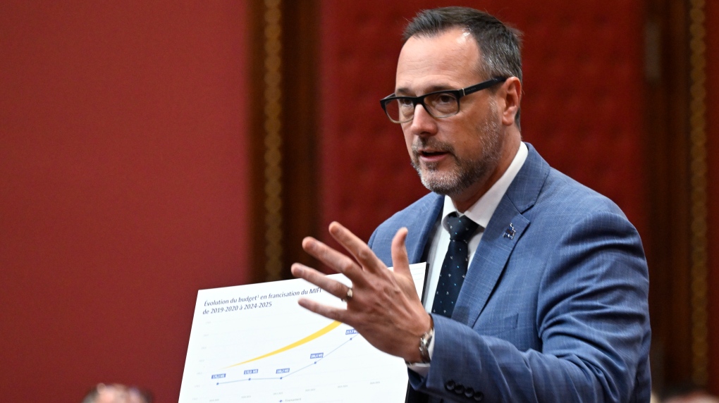 The Quebec government has suspended applications for permanent residency from two immigration streams because it says it can no longer accommodate the rising number of newcomers.