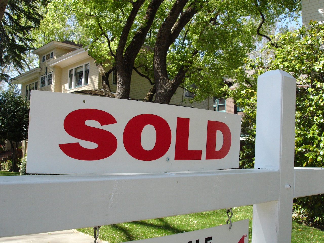 The following is a listing of all home transfers in Clackamas County reported from Nov. 4 to Nov. 10. There were 104 transactions posted during this time. During this period, the median sale for the area was a 2,324-square-foot home on Southeast Harrison Street in Milwaukie that sold for $589,000.