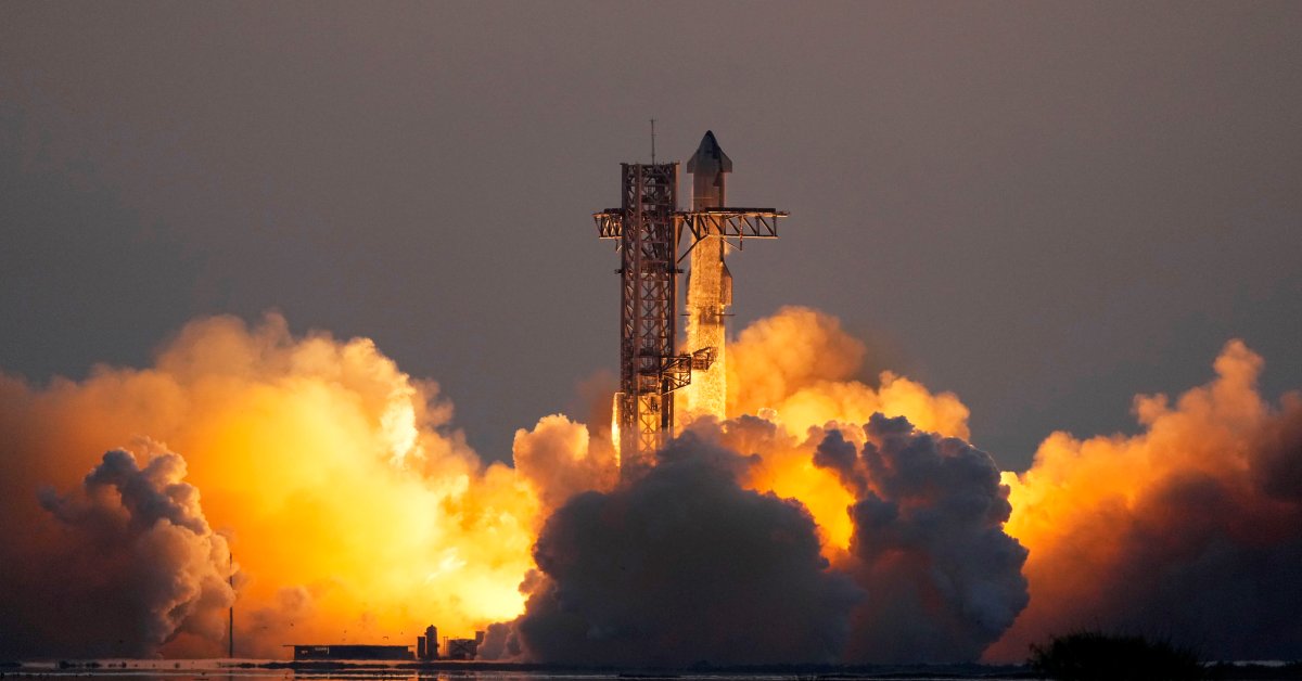 SpaceX launched its enormous Starship rocket on Sunday, catching the returning booster back at the pad with mechanical arms.